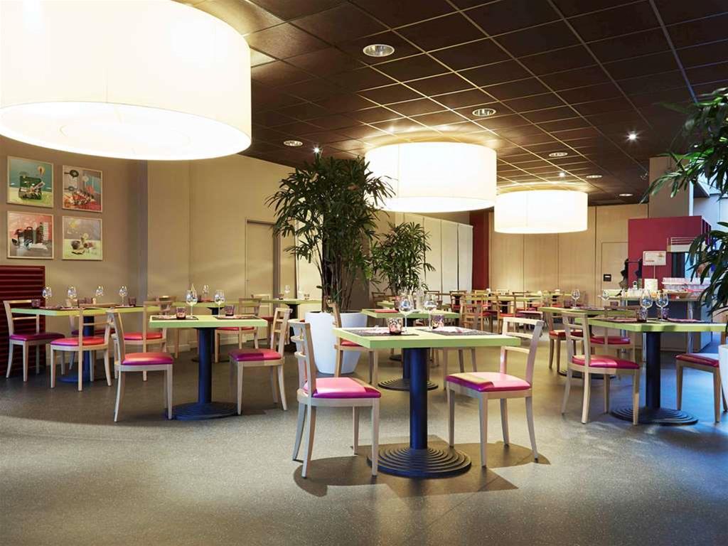 Отель Ibis Styles Toulon Centre Port Экстерьер фото