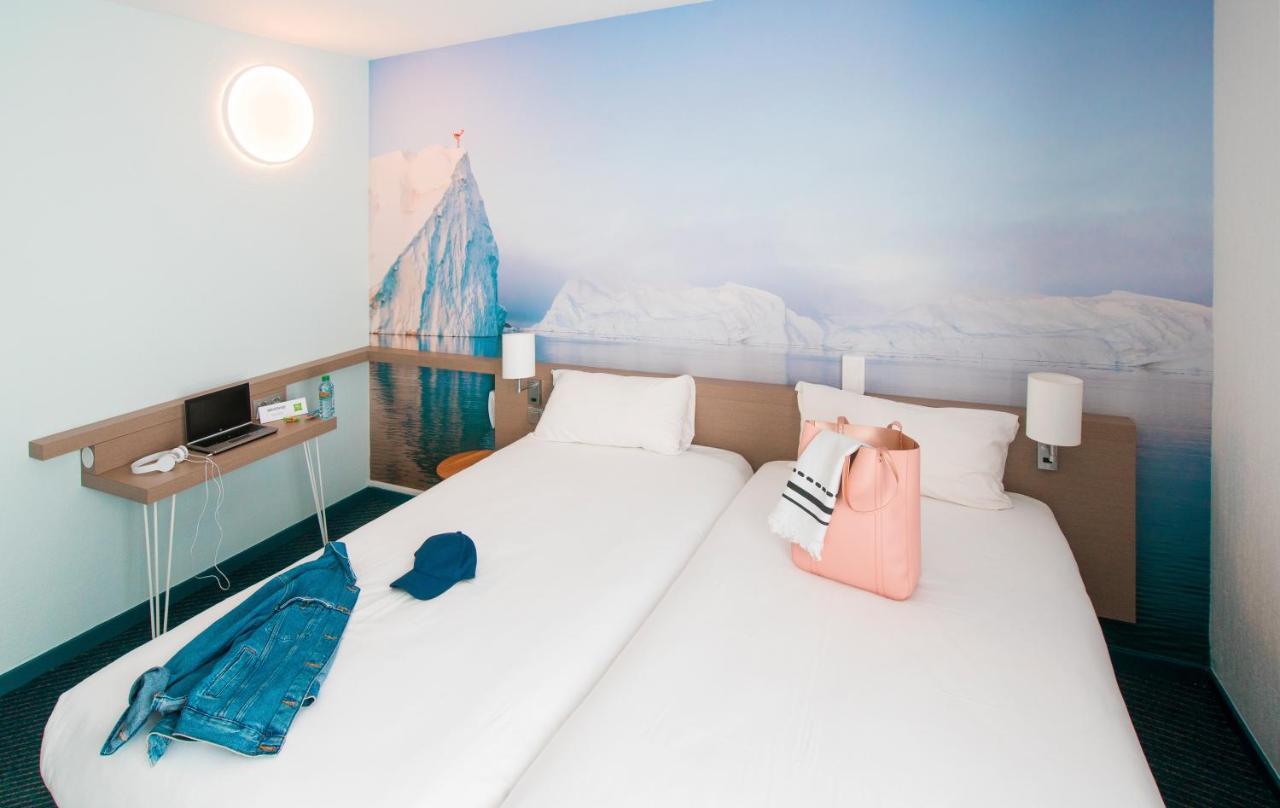 Отель Ibis Styles Toulon Centre Port Экстерьер фото