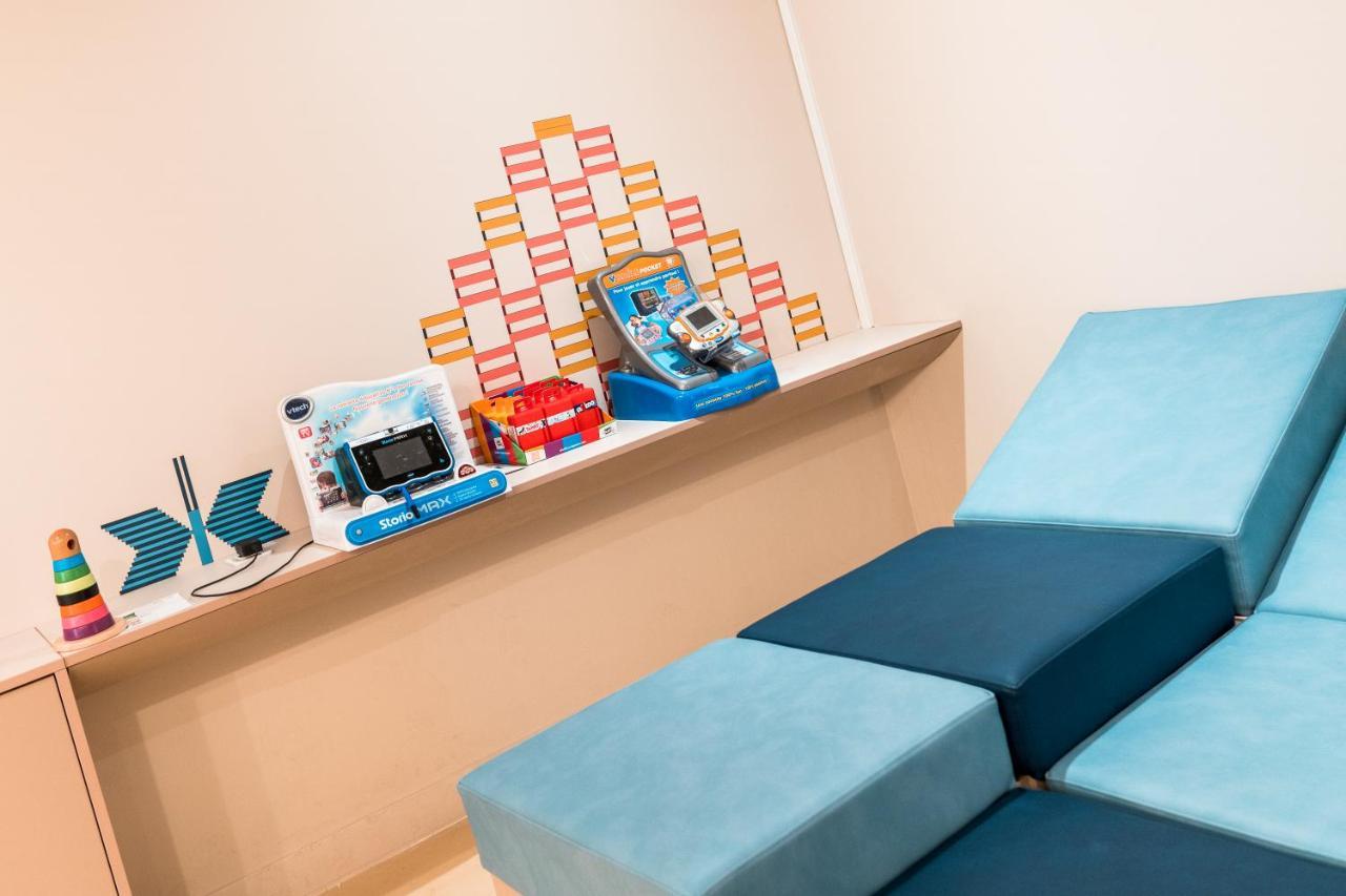 Отель Ibis Styles Toulon Centre Port Экстерьер фото